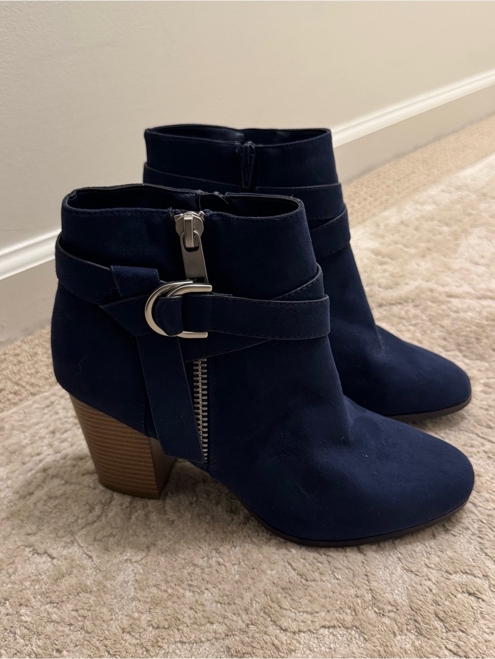 Apt. 9 Navy Ankle Boots Women’s 10